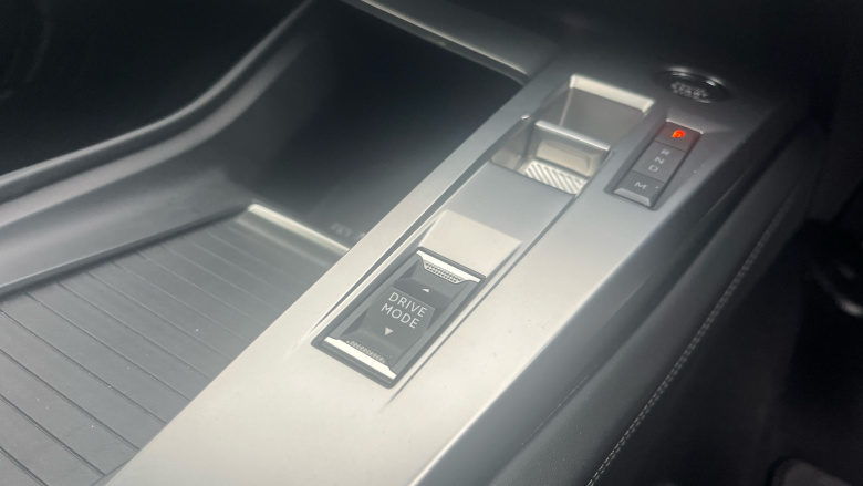 Peugeot 408 1.2 PureTech Allure Premium 5dr EAT8 Petrol Hatchback